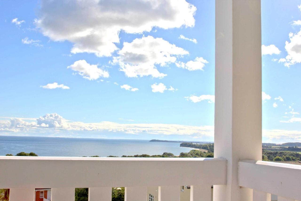 Mit Meerblick Und Balkon, Gratis Nutzung Vom Ahoi Erlebnisbad Und Sauna In Sellin - Meeresblick Fewo 33 Гьорен Екстериор снимка